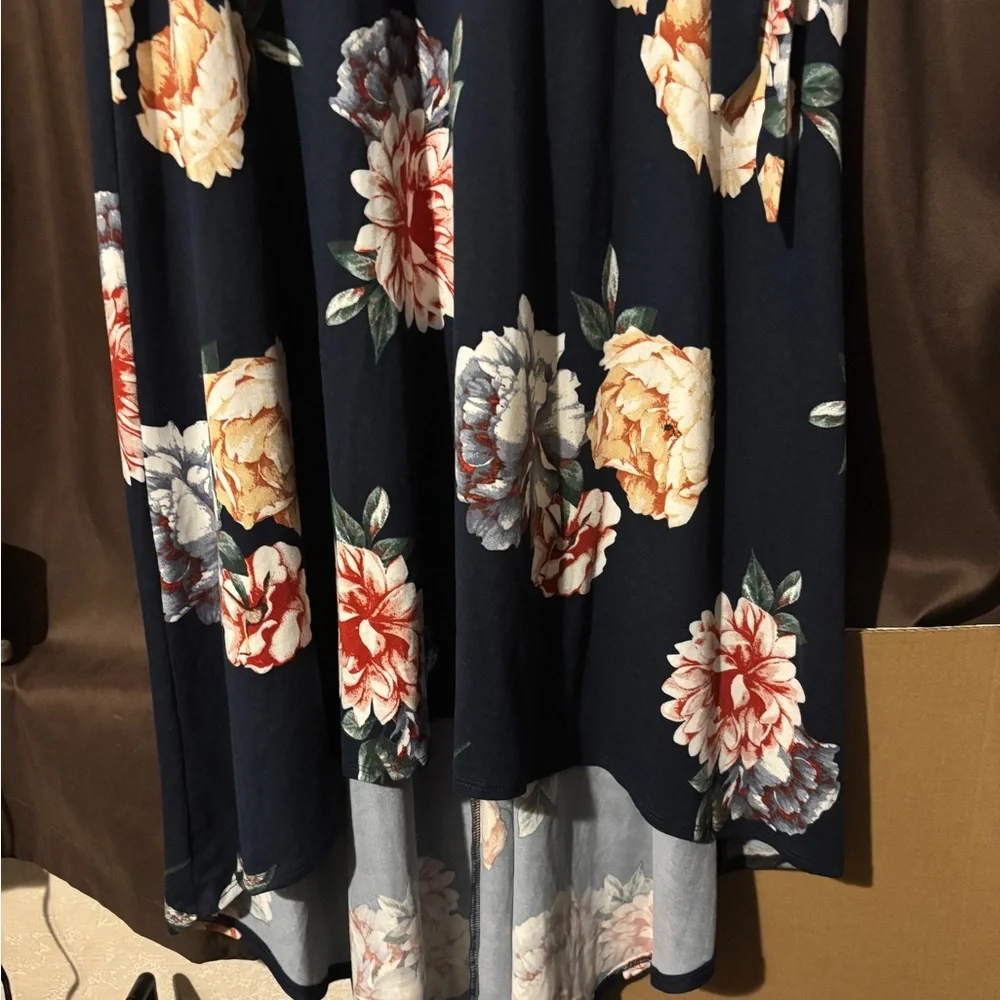Navy Floral High Low Dress - Picture 6 of 8
